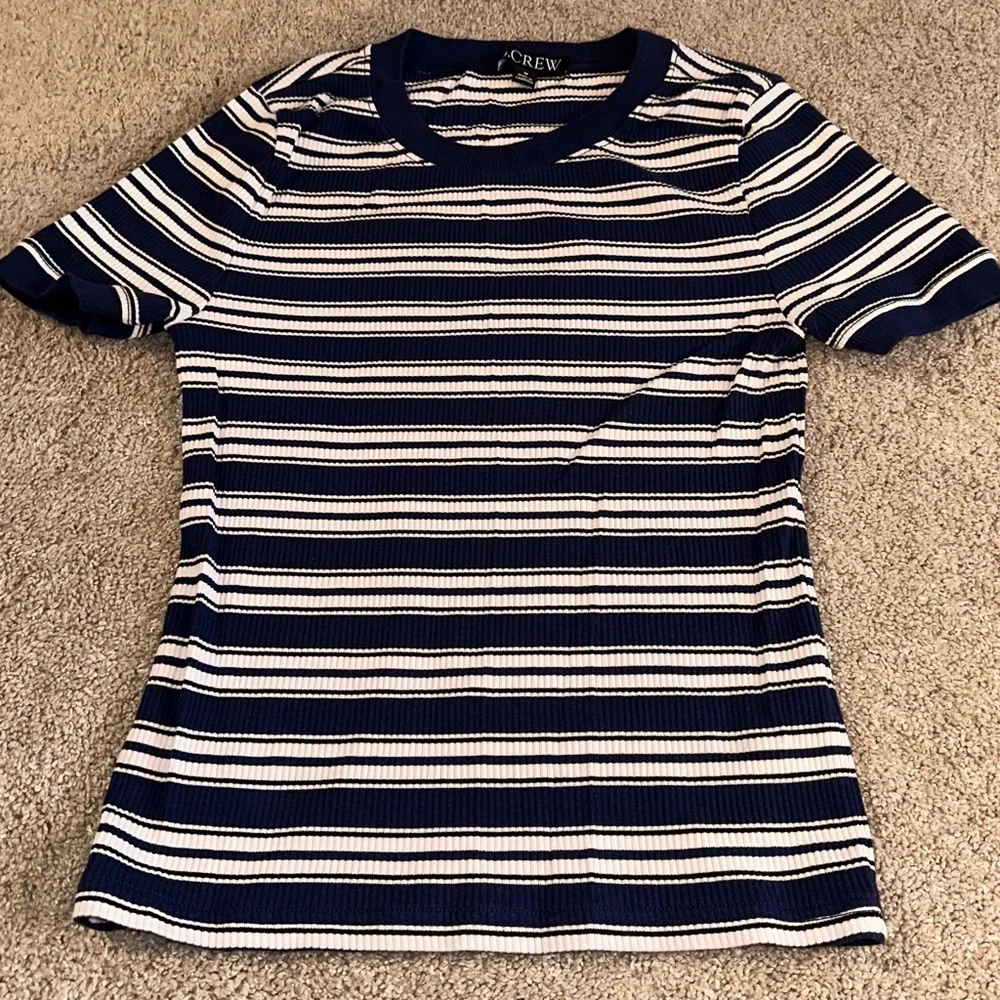 J. Crew short sleeve fitted striped top. Size M